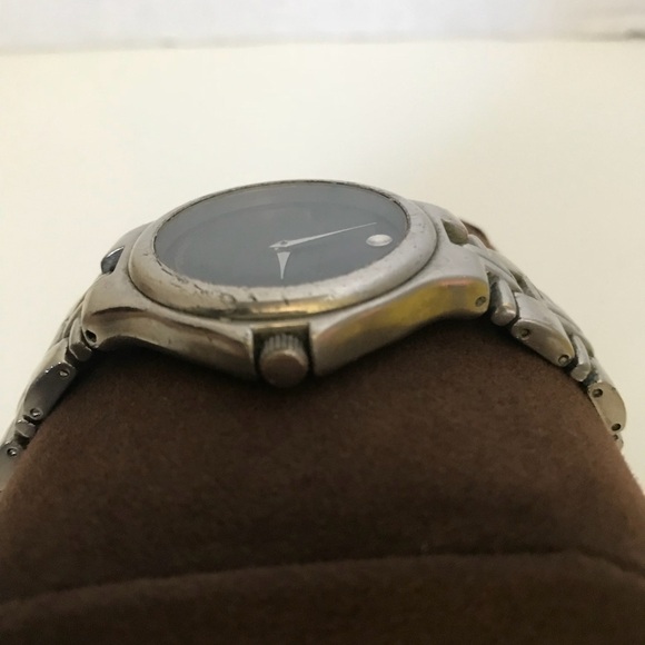 Movado collection stainless steel Swiss watch - Picture 3 of 6